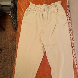 Cream Paperbag Waist Jeans — H&M — Never Worn — Size 12